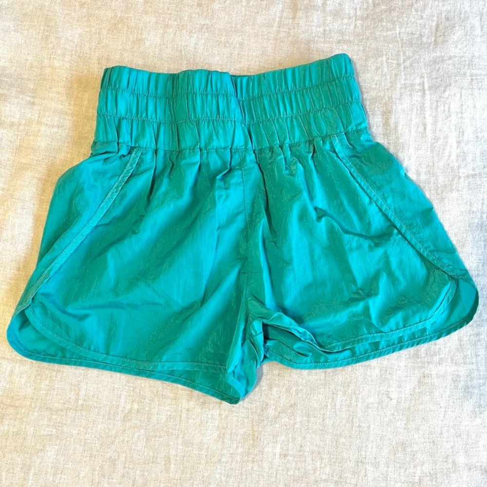 High Rise 2.5" Athletic Shorts size S/6 NWOT